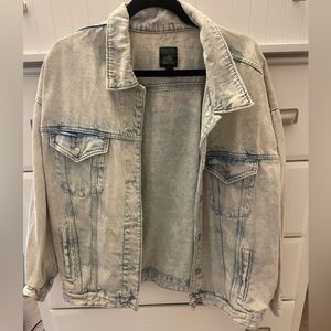 XL Acid wash Jean Jacket